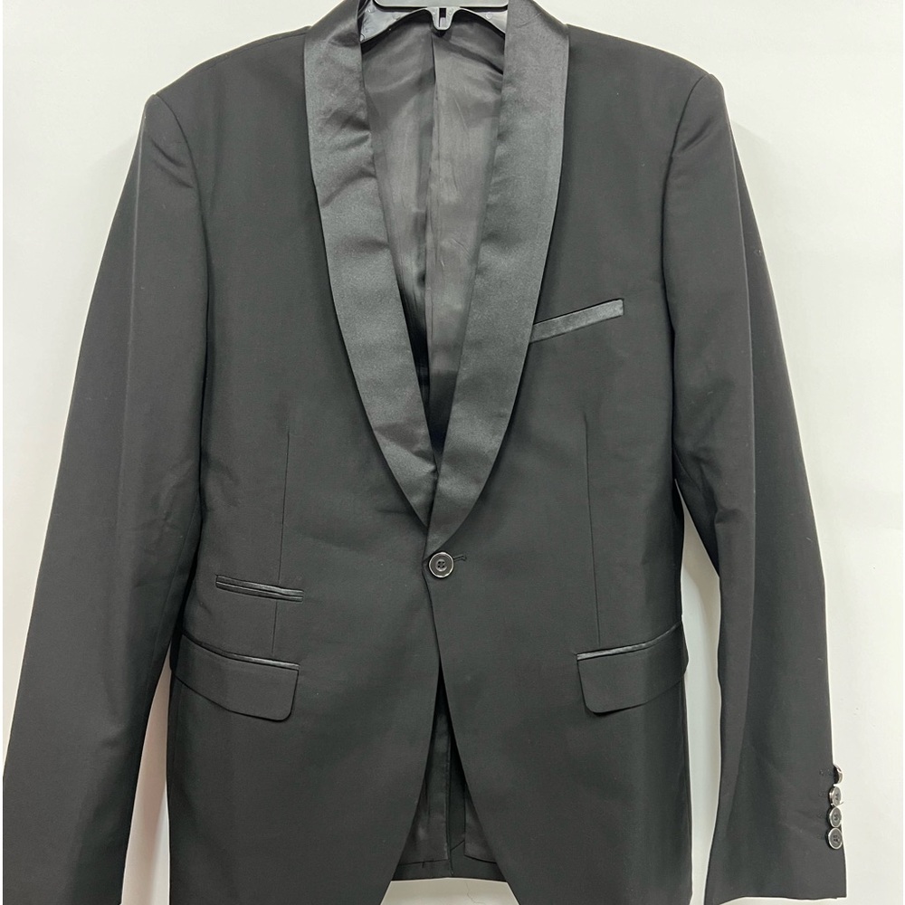 Men's black small Tuxedo Blazer Jacket nwot w/bow tie
